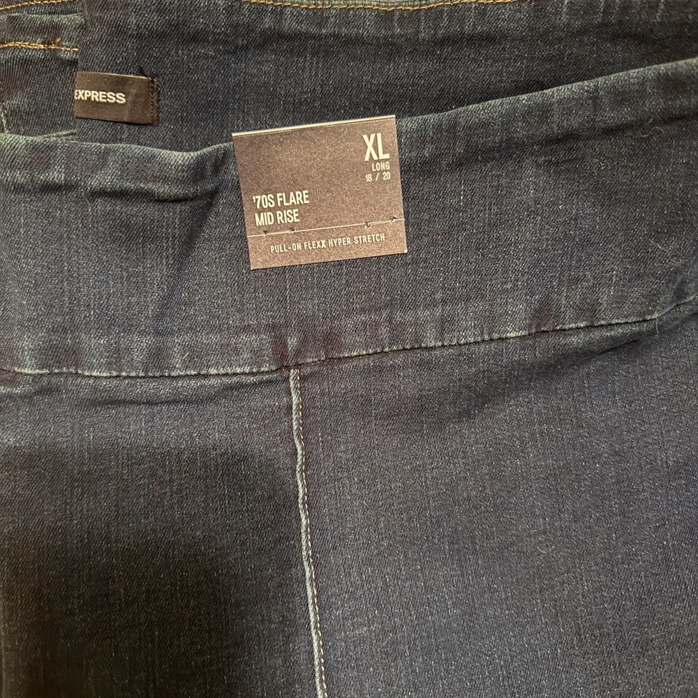 Express Women's 70s Flare Jeans - Dark Blue